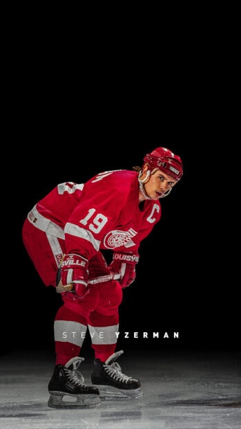 Steve Yzerman in Detroit Red Wings uniform on ice during a game