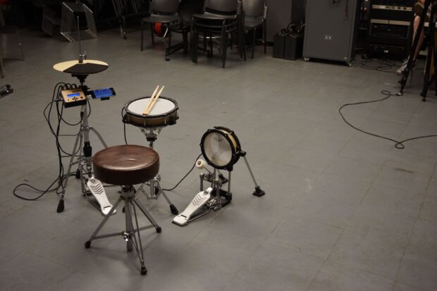 An electronic drum and pedals, drums wallpapers, HD Desktop Wallpaper