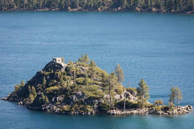 A small rocky island with trees in Lake Tahoe's Emerald Bay, HD Desktop Wallpaper