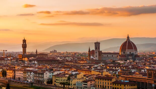Florence Wallpapers capture the city skyline with cathedral and hills, 2K Desktop Wallpaper