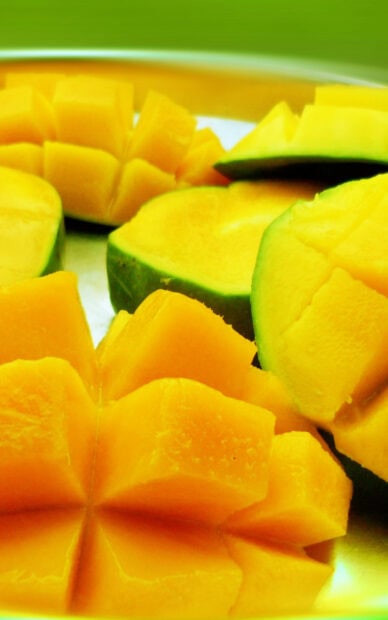 Perfectly arranged on a plate, Mango Wallpapers, HD Phone Wallpaper
