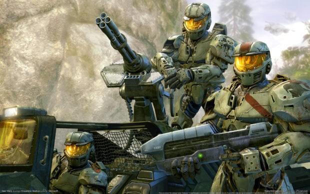 Những người lính Halo Wars trong trang bị chiến đấu đứng cạnh xe quân sự có vũ khí hạng nặng, Hình nền máy tính HD