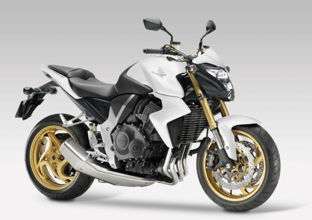A white Honda CB1000R motorcycle with gold rims and detailed engine parts, HD Desktop Wallpaper