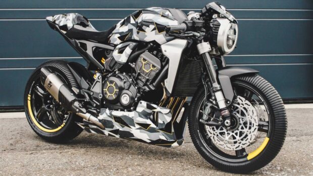 A Honda Cb1000R motorcycle with black and white camo paint parked on the street, HD Desktop Wallpaper