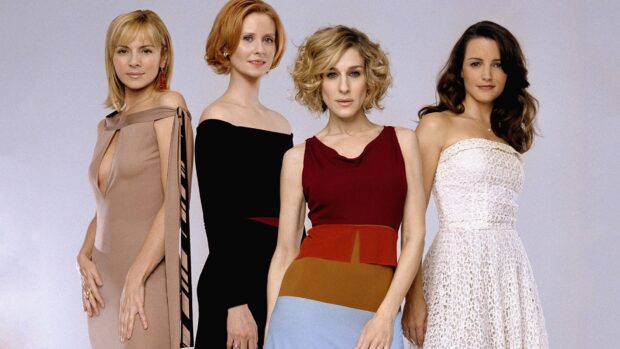 Kim Cattrall stands with three actresses wearing elegant dresses, HD Desktop Wallpaper