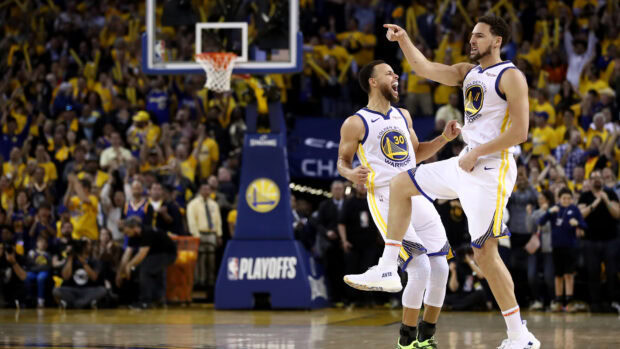 Klay Thompson celebrates a key play during the NBA playoffs, HD Desktop Wallpaper