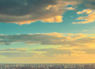 The London skyline showcases iconic landmarks under a partly cloudy sky, HD Phone Wallpaper