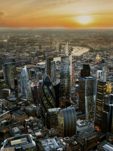 A stunning view of London cityscape with famous United Kingdom landmarks at sunset, HD Desktop Wallpaper