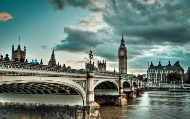 United Kingdom wallpapers capture historic architecture, 2K Desktop Wallpaper