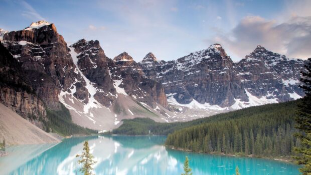 A beautiful scenery wallpapers featuring snow capped mountains and a clear blue lake, 4K Desktop Wallpaper