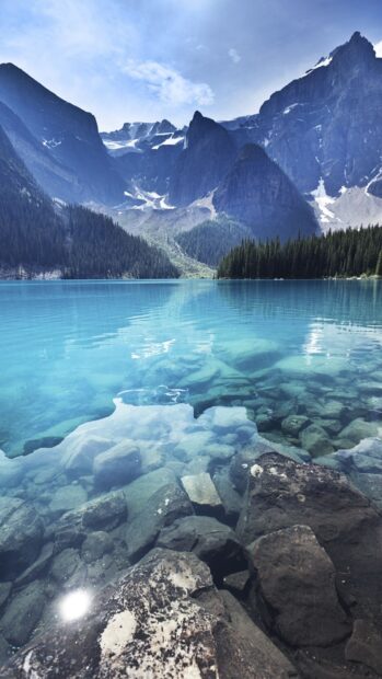 The scenery wallpapers capture rocky mountains and a tranquil lake, HD Mobile Wallpaper