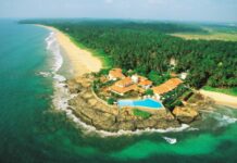A coastal resort surrounded by tropical greenery in Sri Lanka Wallpapers, 2K Desktop Wallpaper