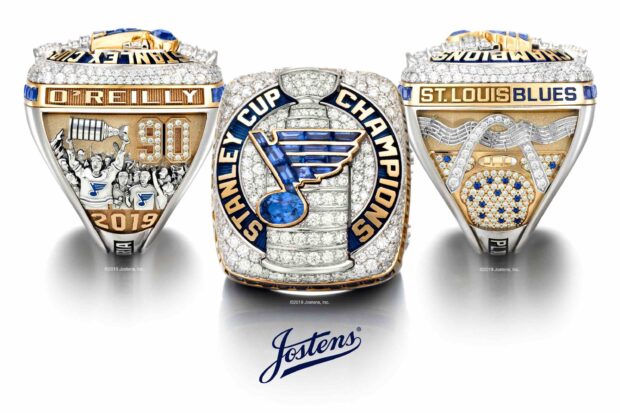 The St Louis Blues Stanley Cup championship ring is displayed with intricate details, 2K Desktop Wallpaper