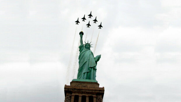 The Statue of Liberty stands tall with jets flying overhead in formation, HD Desktop Wallpaper