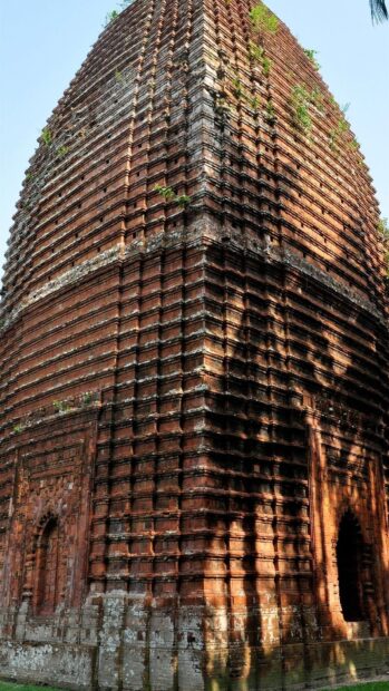 Ancient brick temple showing Bangladesh architecture and history