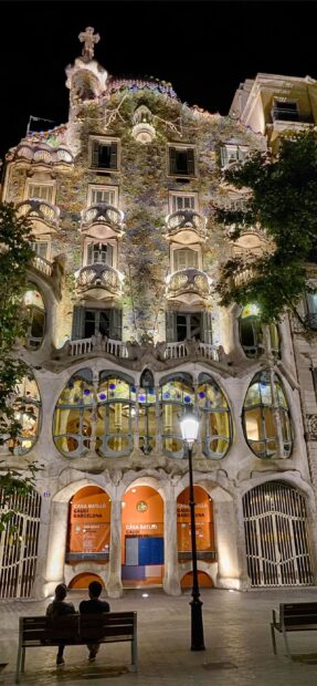 The unique architecture of Casa Batllo designed by Gaudi in Barcelona at night