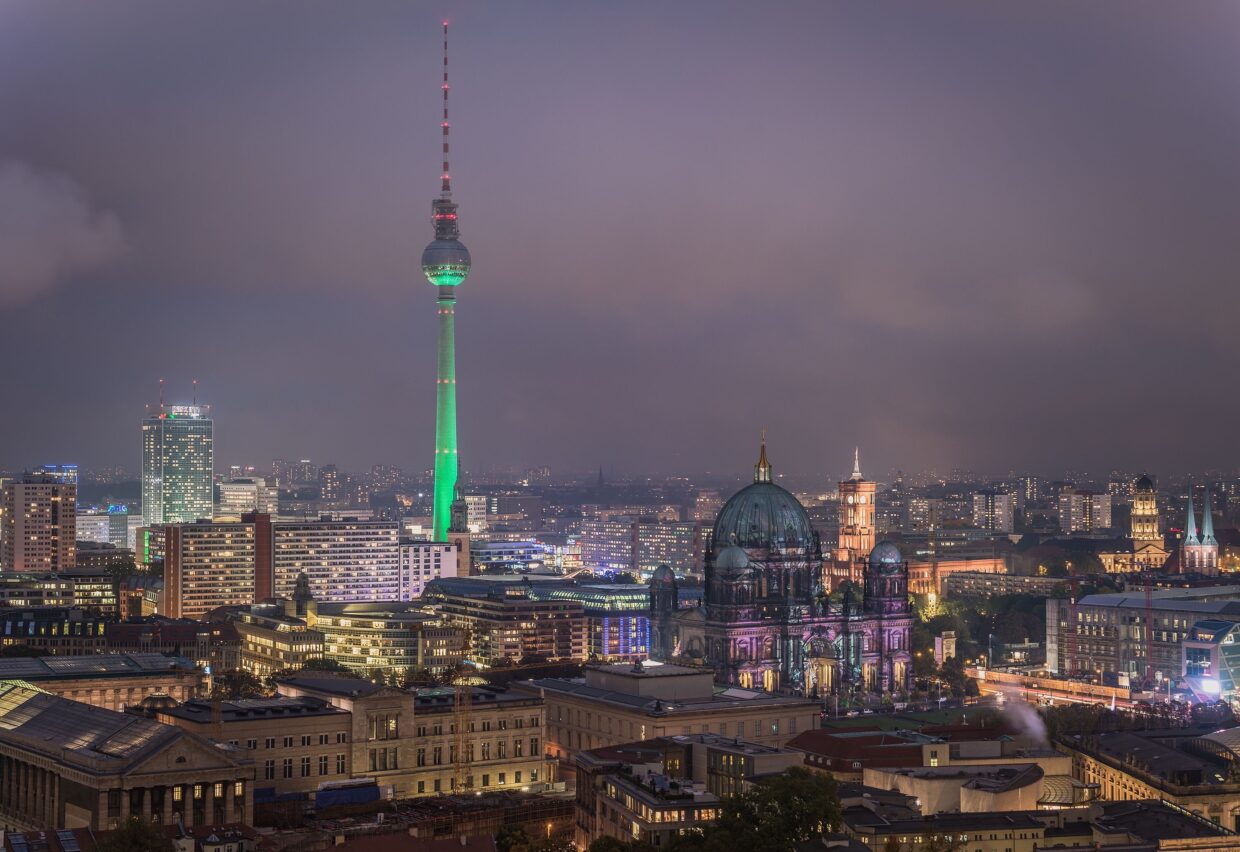 Berlin Skyline Wallpapers - PixelsTalk