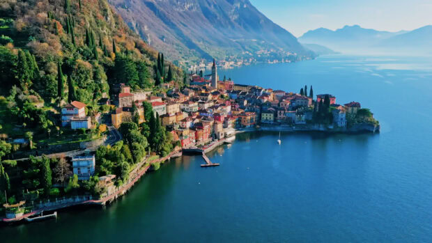 A charming town on the shores of Lake Como surrounded by mountains and greenery