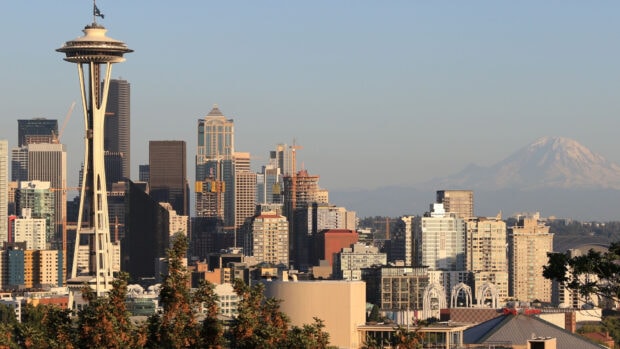 Seattle skyline with Mount Rainier in the background on a clear day