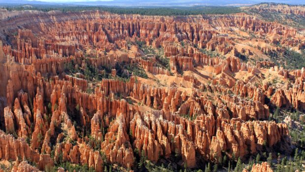 Natural rock formations in Utah showcasing stunning geological features and vast landscape