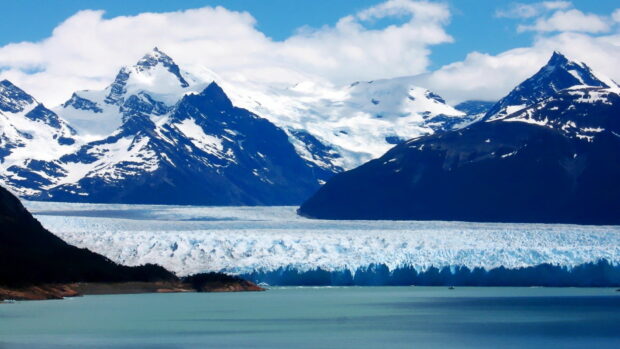 Majestic mountains and glacier landscape in Argentina featuring snow covered peaks and a clear lake