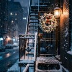 New York Christmas Fire Escape Wreath Wallpaper