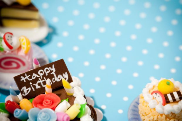 Birthday Cake Wallpaper HD download free 4.