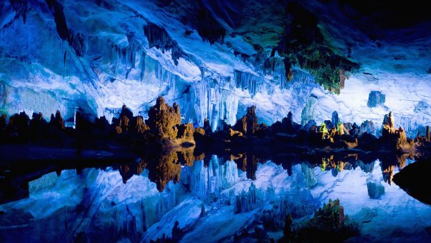 Cave stalactites stalagmites water reflection mirror pictures 3840x2160.