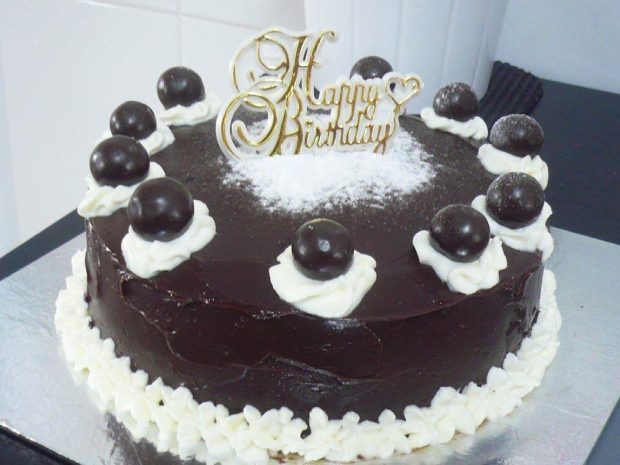 Chocolate Birthday Cake Photo 1.