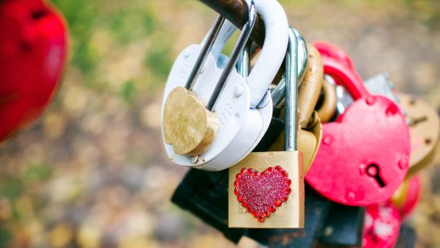 Free love lock images.