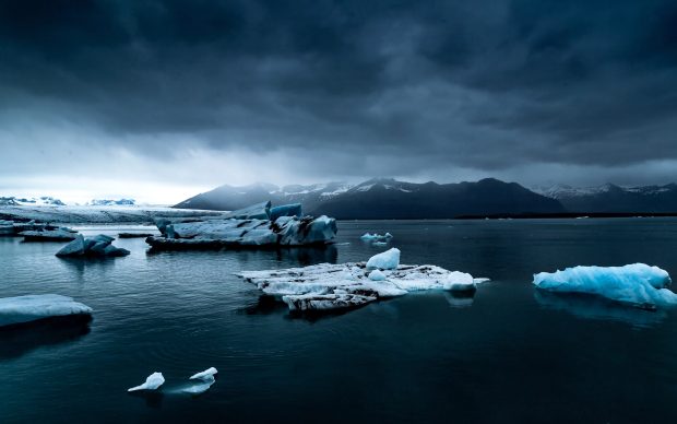 Iceberg Ocean Iceland wallpaper.