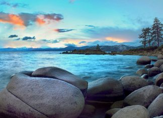 Lake Tahoe HD Wallpaper.