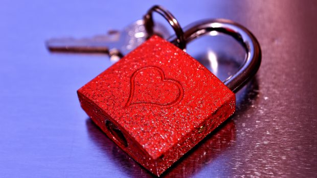 Lock heart love pictures 3840x2160.