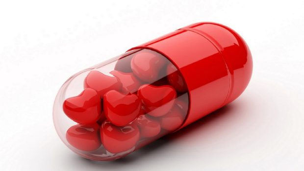 Love little hearts pack in glass medicine mobile.