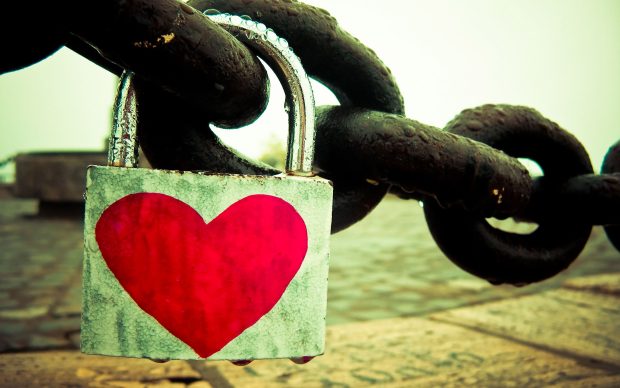 Love lock photography hd wallpaper 2880x1800.