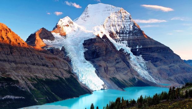 Mountains water lake turquoise beautiful forest snowy robson glacier peaks grass sunrise mount wallpapers mountain spring 1900x1080.