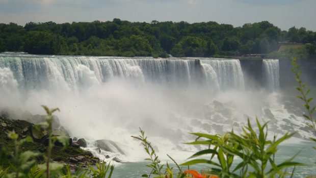 Niagara from Ontario niagara falls 1920 1080.