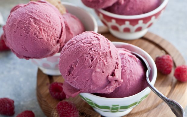 Raspberry Ice Cream Bowl Spoon Dessert Wallpaper 3840x2400.