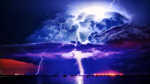 Real lightning storm wallpaper hd.