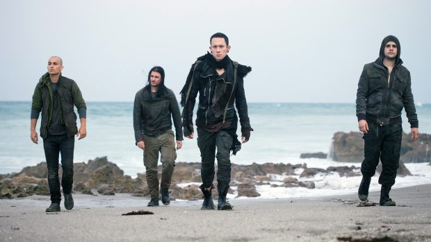 Trivium coast sea waves clothes wallpaper 1920x1080.