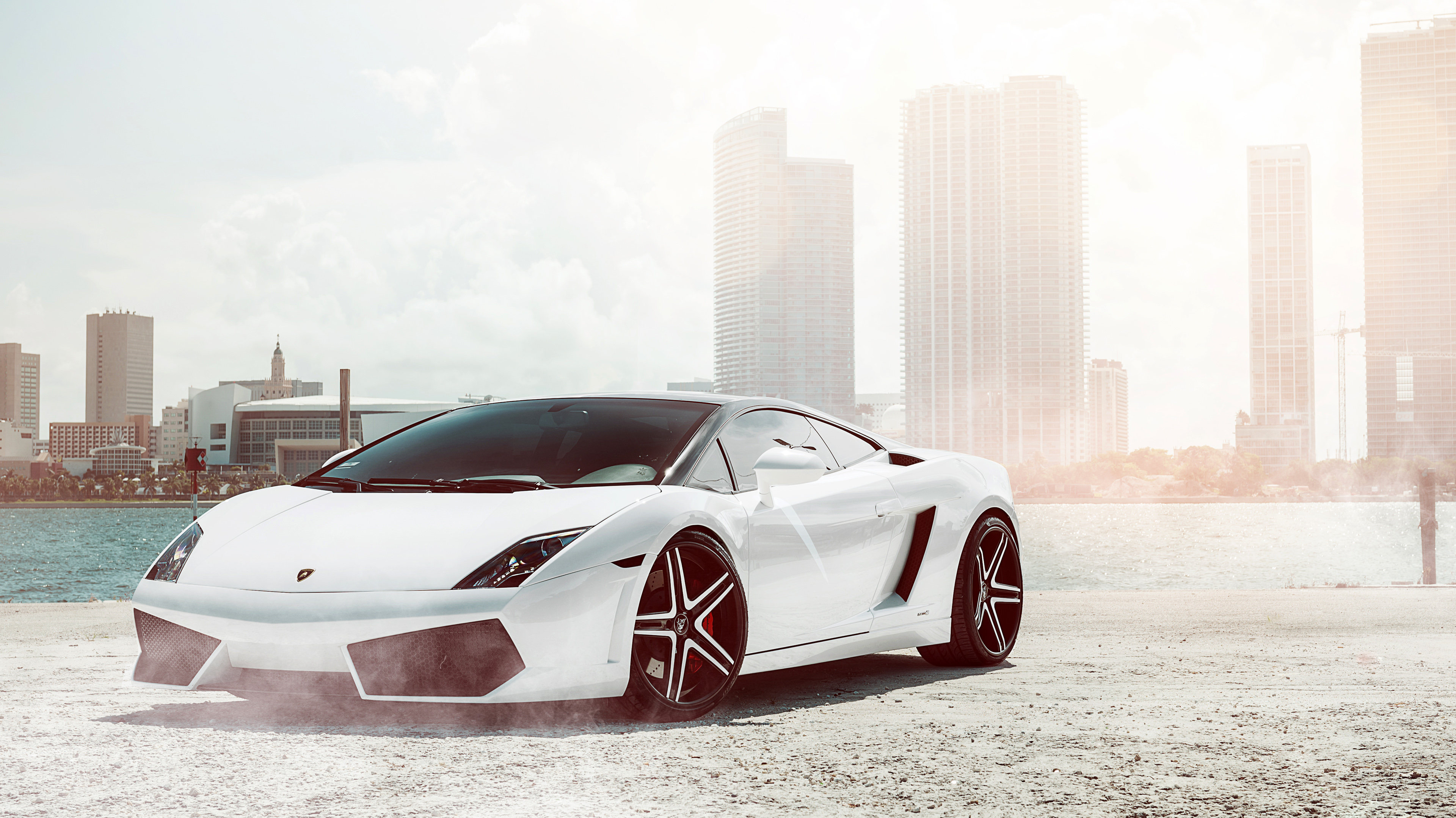 Lamborghini White Wallpapers HD - PixelsTalk.Net