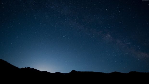 Wallpaper Sky Mountains at night.