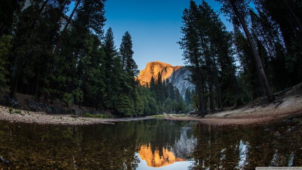 Beautiful Yosemite National Park HD Wallpaper 2.