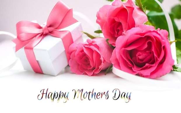 1440x900 Mothers Day Wallpaper Cards and flowers.