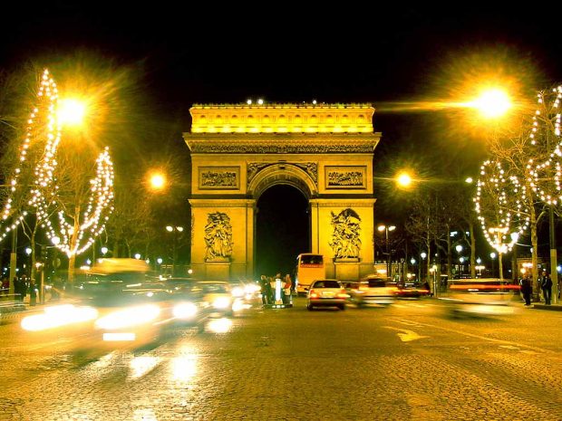 Arc De Triomphe Wallpapers at Night 1.