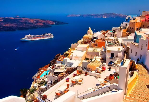 Beautiful Small Town Oia Santorini Greece Desktop Wallpapers.