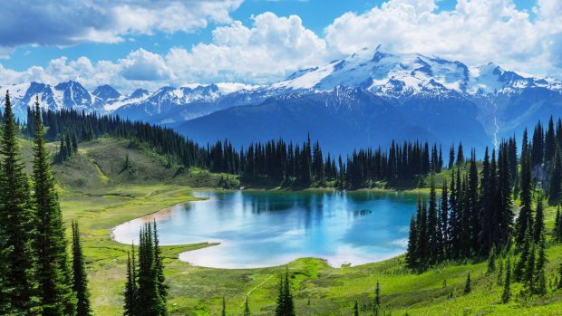 Beautiful Moraine Lake Banff National Park Wallpapers 4.