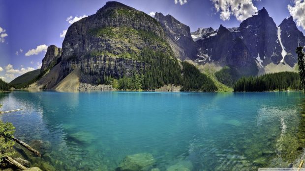 Beautiful Moraine Lake in Banff National Park Alberta Canada.
