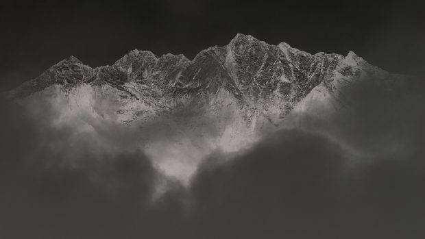 Black and White 4K Wallpaper for Mac.