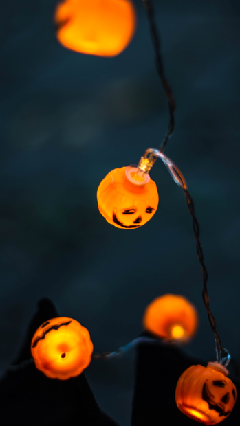 Cute Halloween  iPhone HD Wallpaper.